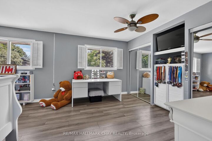 Property Photo:  70 North Street W  ON L3V 3S5 