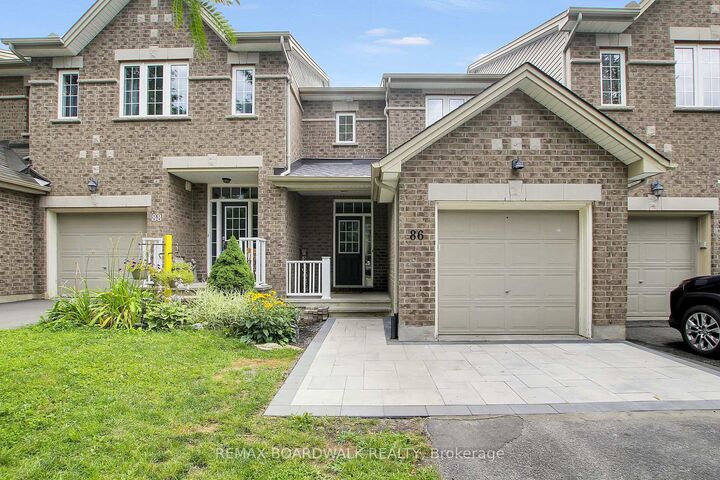 86 Saddlesmith Circle — photo 1