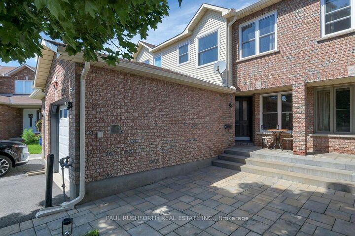 Property Photo:  29 Grenadier Way  ON K2J 4L3 