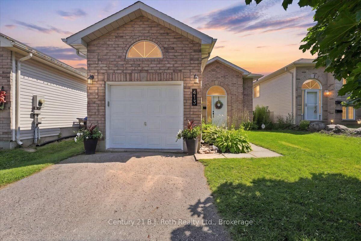 Property Photo: 413 Irwin Street ON L4R 2V6