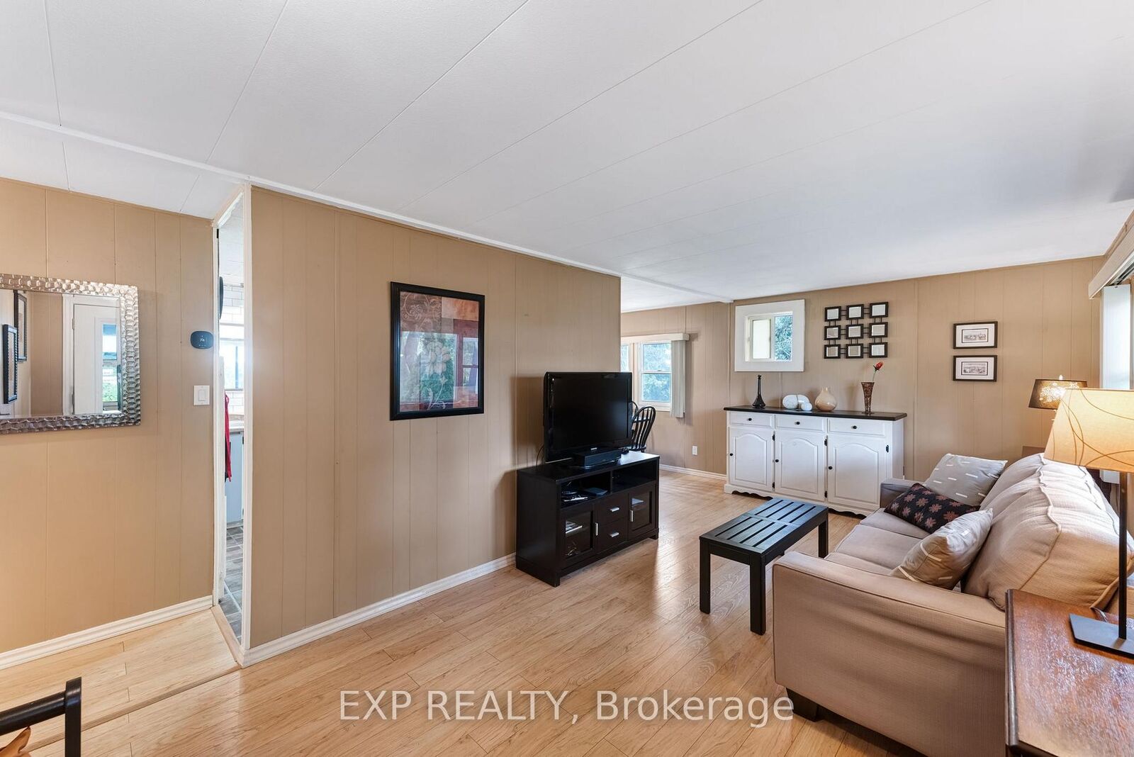 Property Photo: 11 Hawthorne Drive ON L9S 1P7
