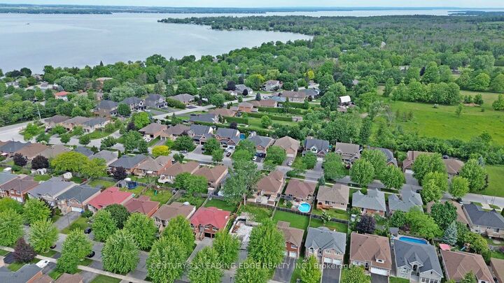 Property Photo:  14 Kerfoot Crescent  ON L4P 4B8 