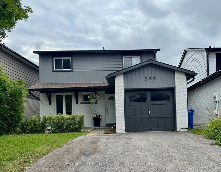 233 Thoms Crescent — photo 1