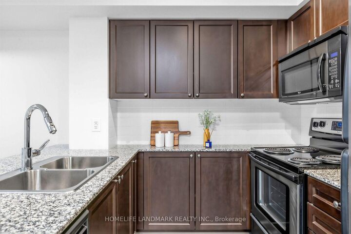 Property Photo: 1235 Bayly Street 807 ON L1W 1L7