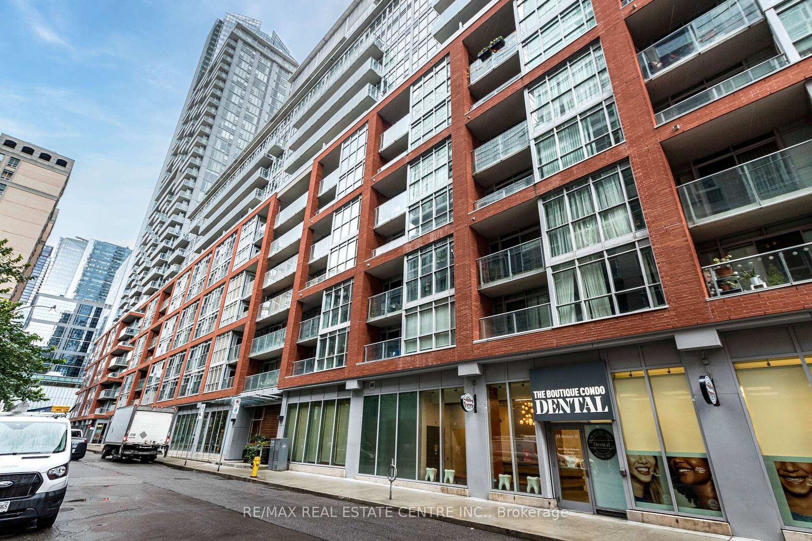 Property Photo:  21 Nelson Street Uph 11  ON M5V 1T8 
