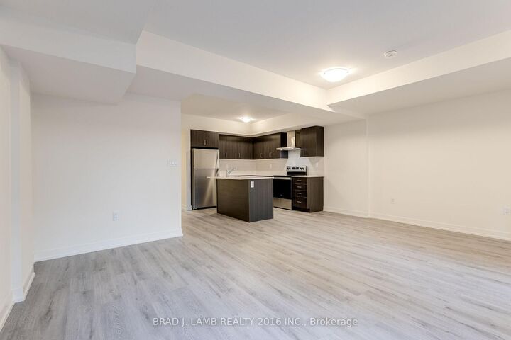 Photo de la propriété: 58 Elizabeth Street S 2106 ON L4C 5W2
