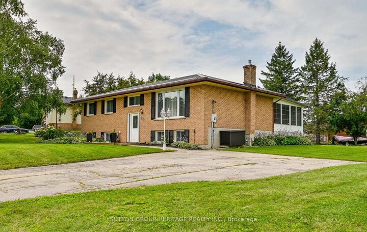 Property Photo: 25 Manvers Drive ON L0B 1K0
