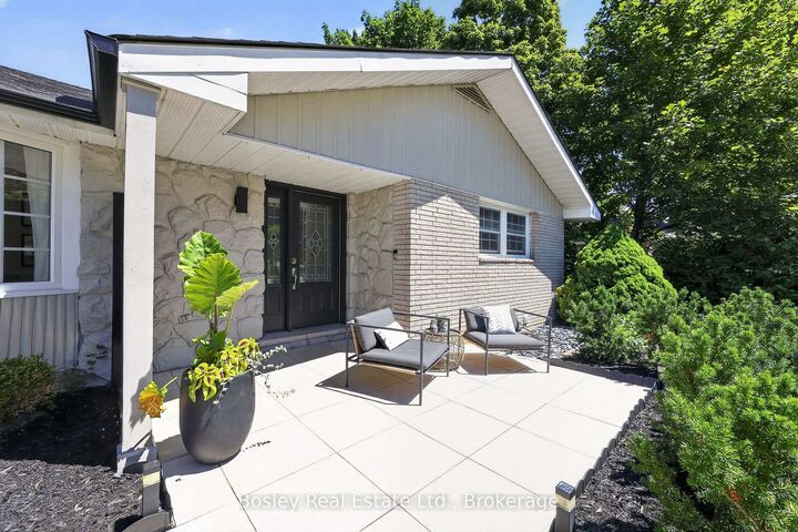 Property Photo: 50 Louisa Street W ON N0H 2P0