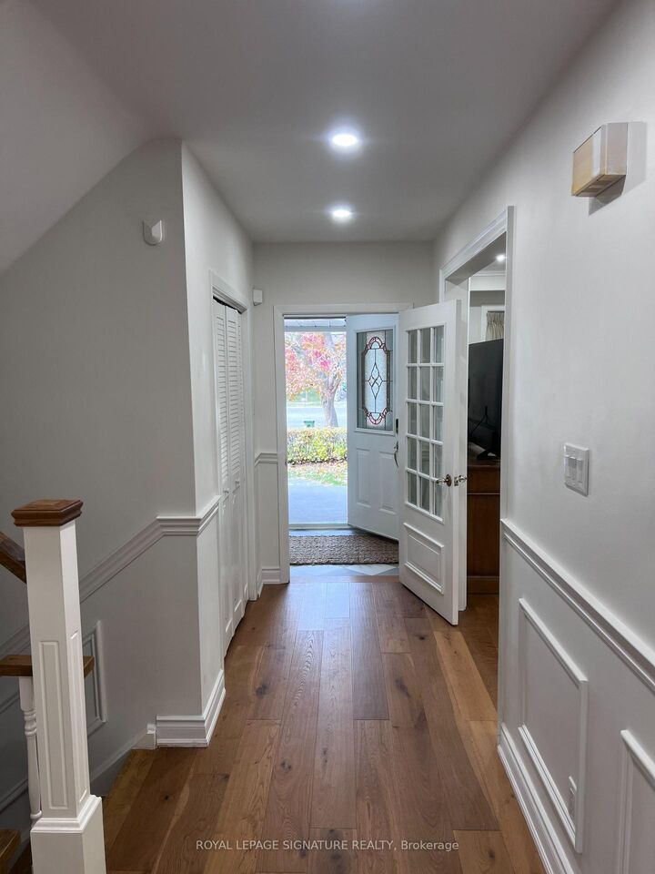 Property Photo: 195 Upper Canada Drive ON M2P 1T2