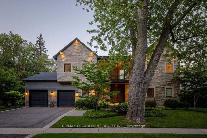 Property Photo: 253 Rossmore Boulevard ON L7N 1R4