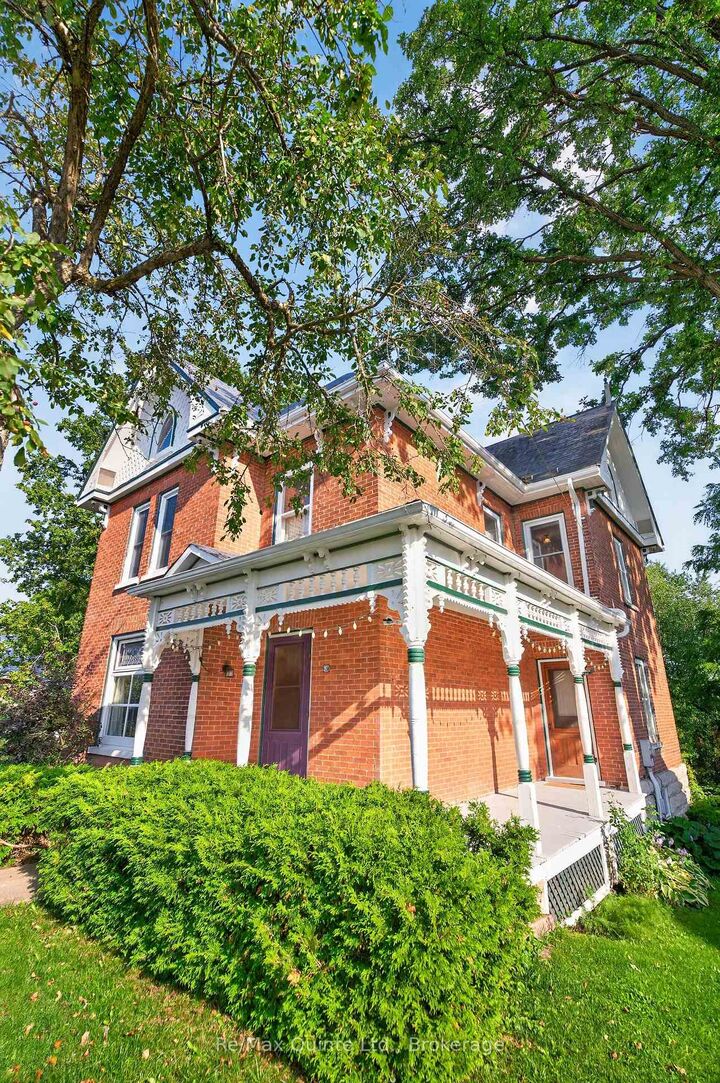 Property Photo: 97 St Lawrence Street W ON K0K 2K0