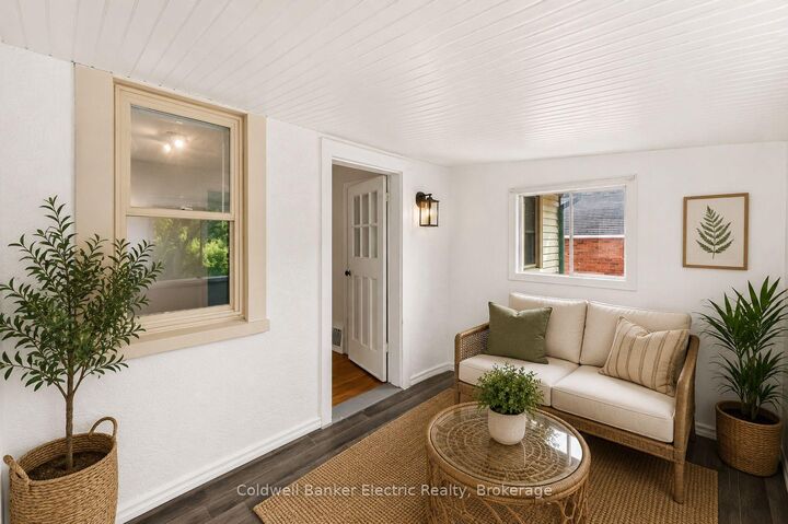 Property Photo:  78 Melbourne Street W  ON K9V 2T3 