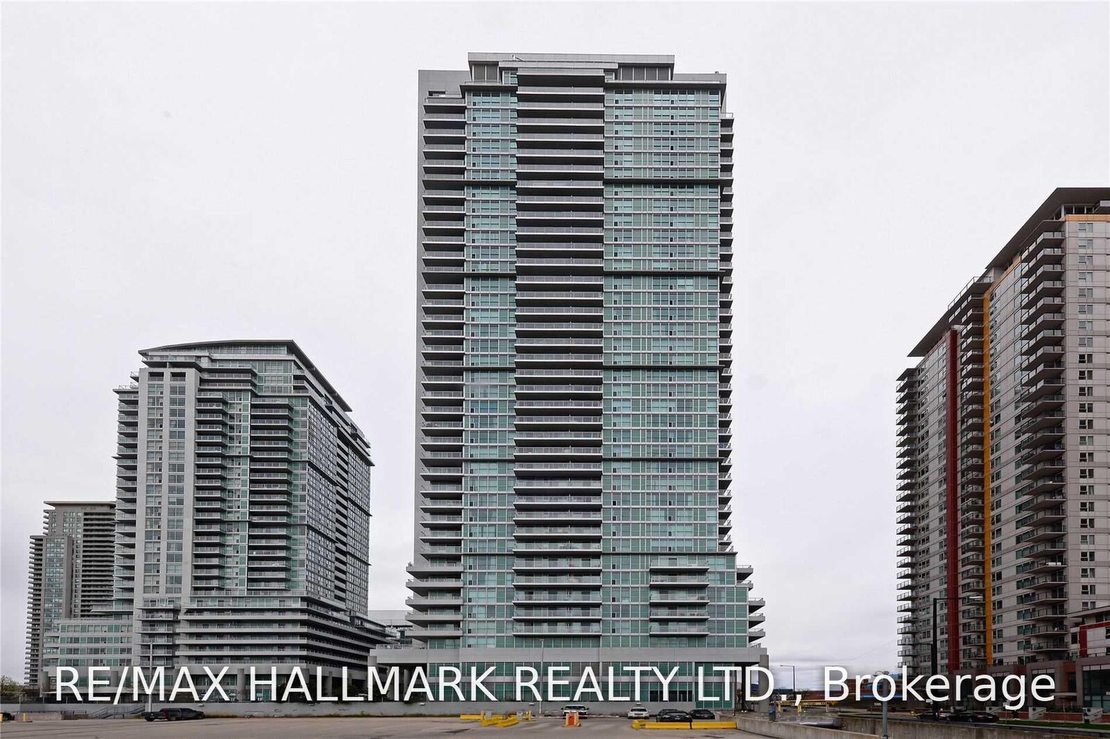 Property Photo: 50 Town Centre Court 903 ON M1P 0A9