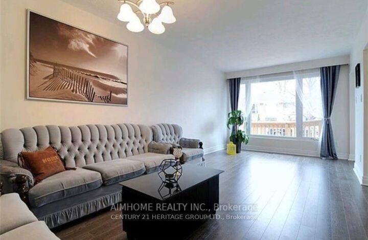 Photo de la propriété:  39 Lindsay Avenue Main Floor  ON L3Y 4N7 