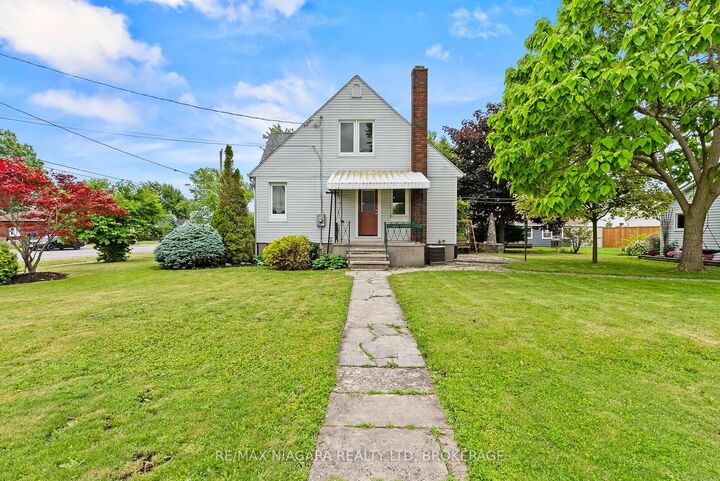 Property Photo: 230 Wellington Street ON L3K 2K2