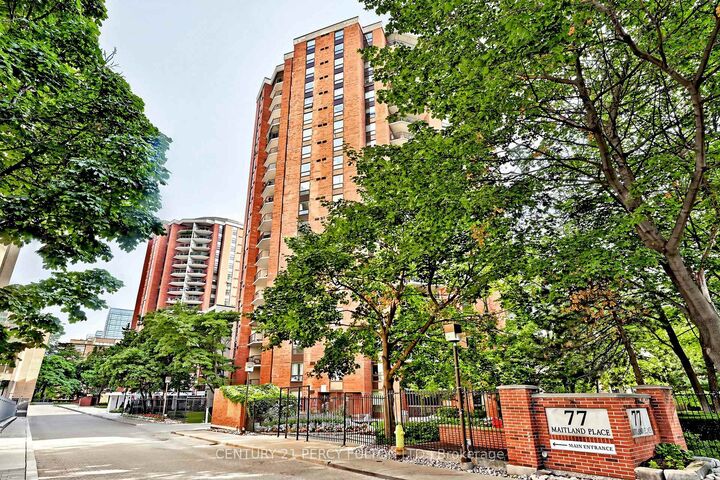 Property Photo: 77 Maitland Place 224 ON M4Y 2V6