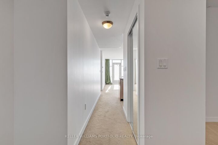 Property Photo: 10 Navy Wharf Court 2910 ON M5V 3V2
