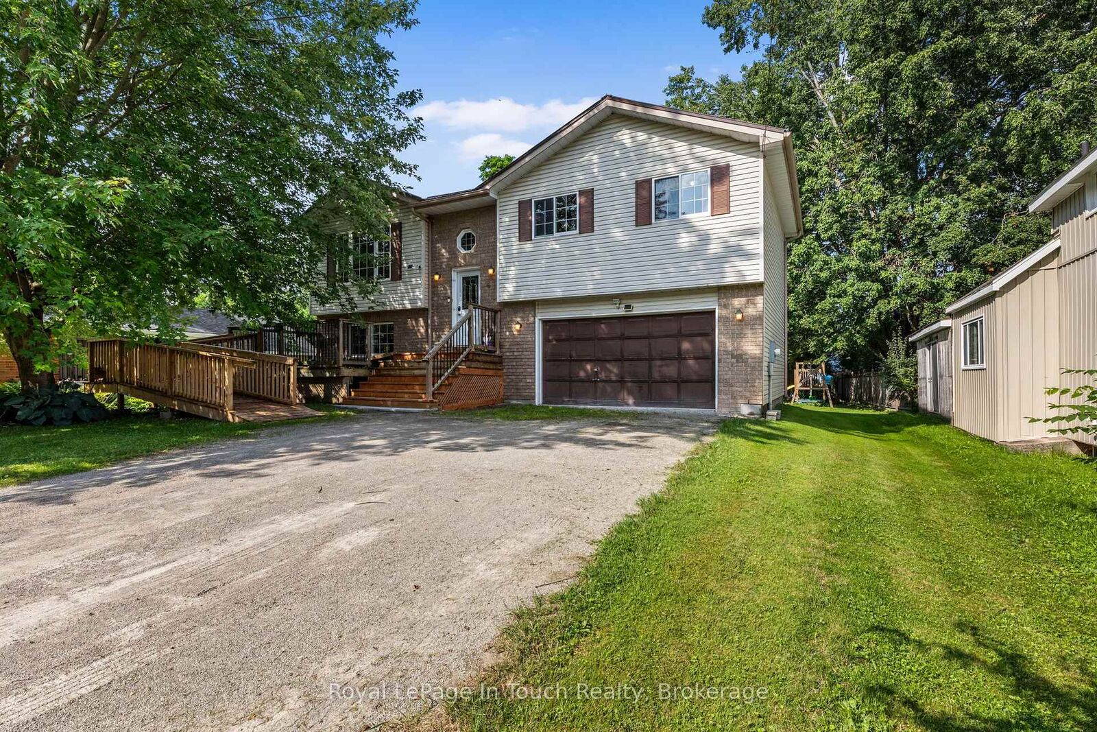 Property Photo: 4 Eplett Street ON L0K 1E0