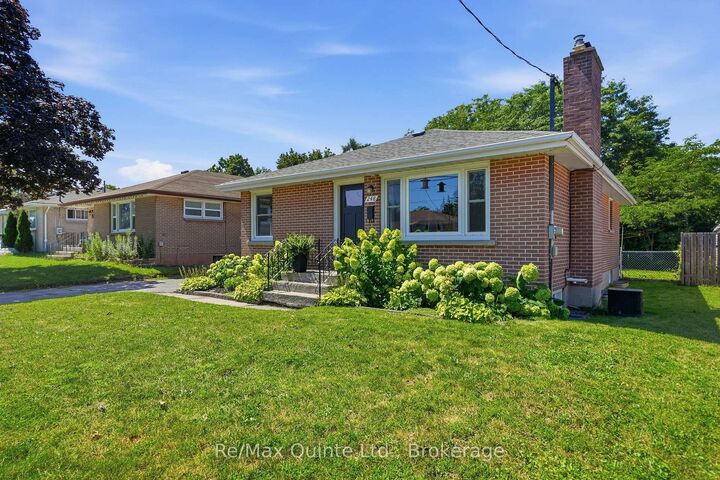 Property Photo: 248 Farley Avenue ON K8N 4L5