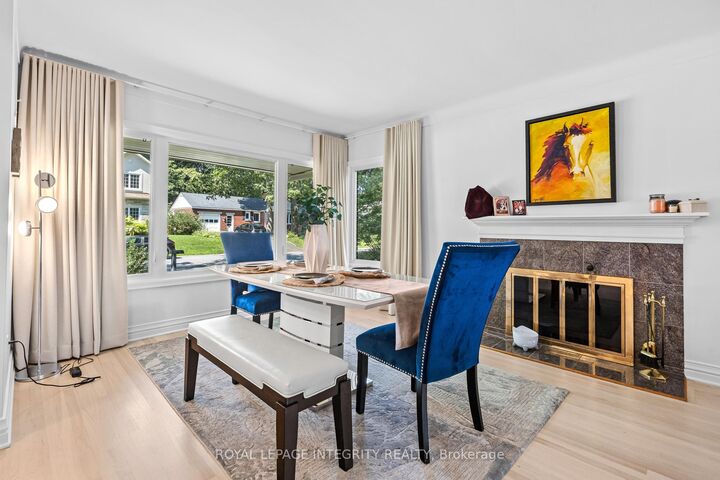 Property Photo: 2183 Woodcrest Road ON K1H 6J2
