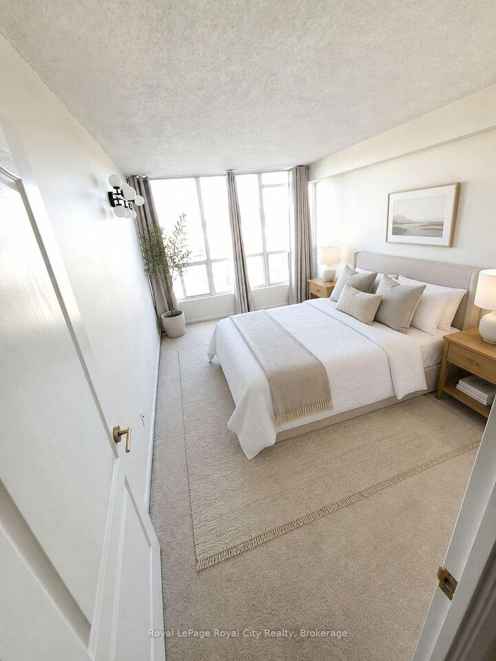 Photo de la propriété:  107 Bagot Street 610  ON N1H 8H5 