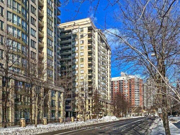 Property Photo: 260 Doris Avenue 906 ON M2N 6X9