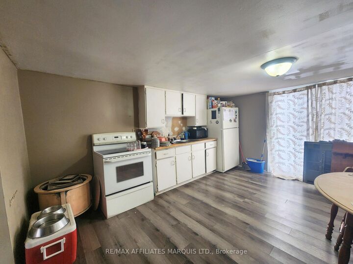 Property Photo:  12 - 12A Cartier Avenue  ON K6J 4B4 