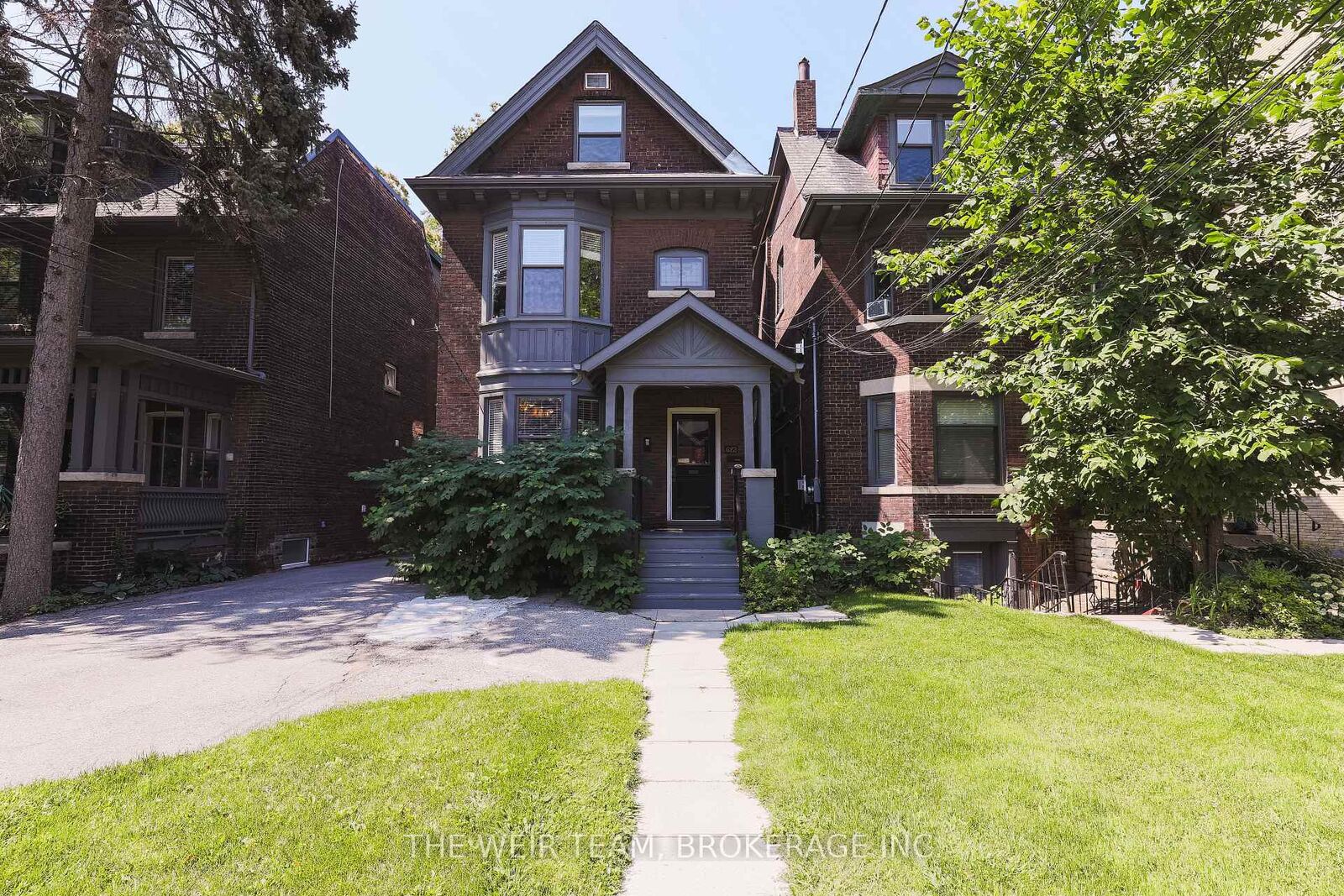Property Photo:  672 Broadview Avenue Main  ON M4K 2P1 