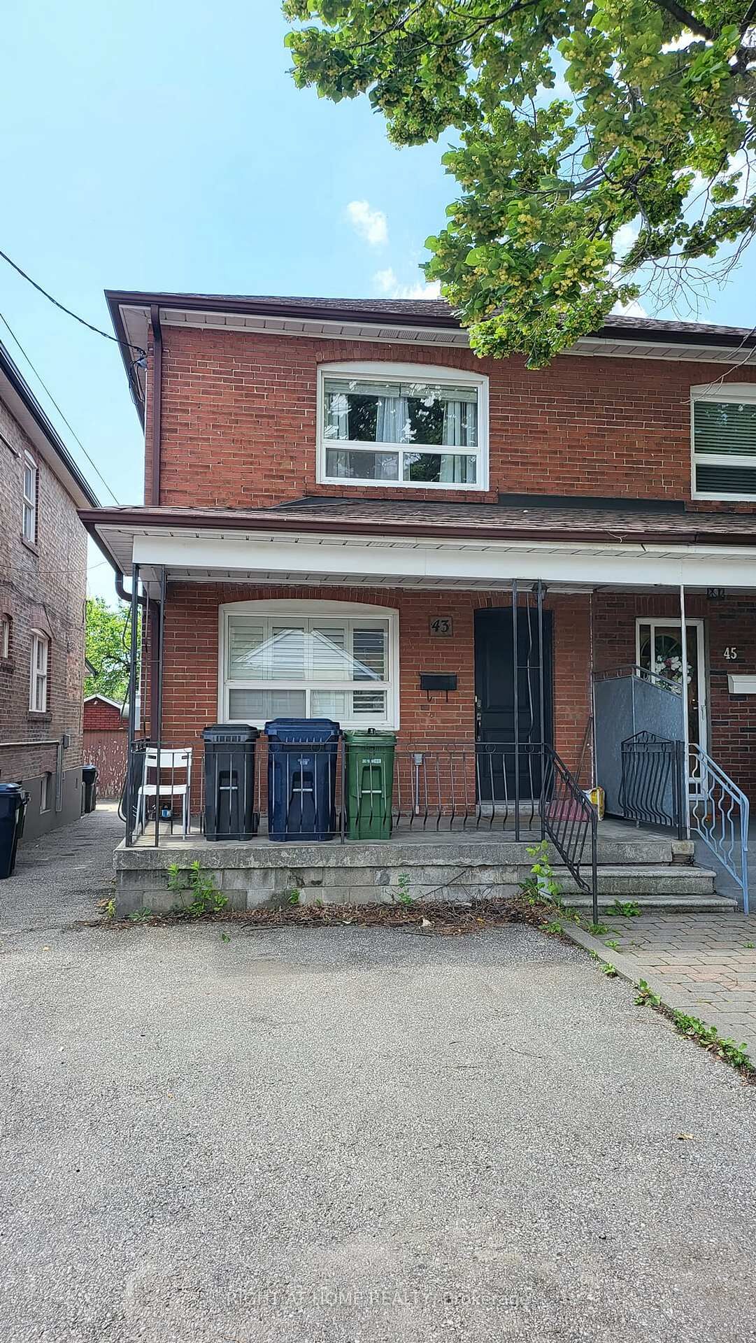 Property Photo: 43 Bowie Avenue ON M6E 2P2