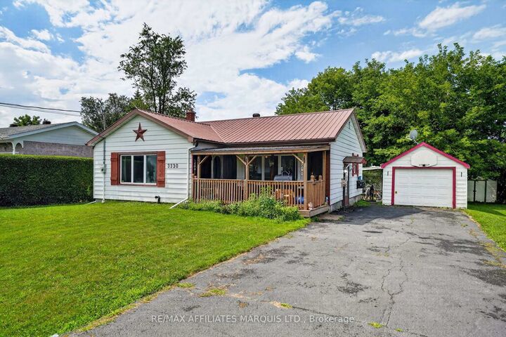 Property Photo: 3330 Poirier Avenue ON K6K 1E1
