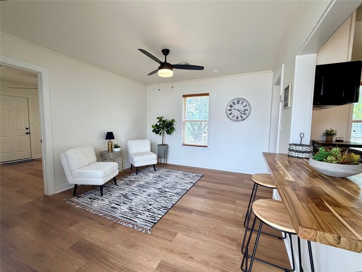 Property Photo:  307 N Hartman Avenue  OK 74023 