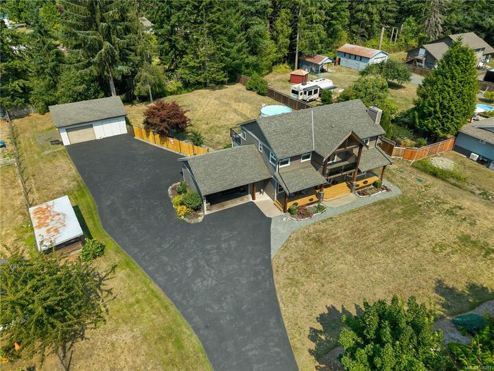 Property Photo: 2246 Glenmore Rd BC V9H 1C8