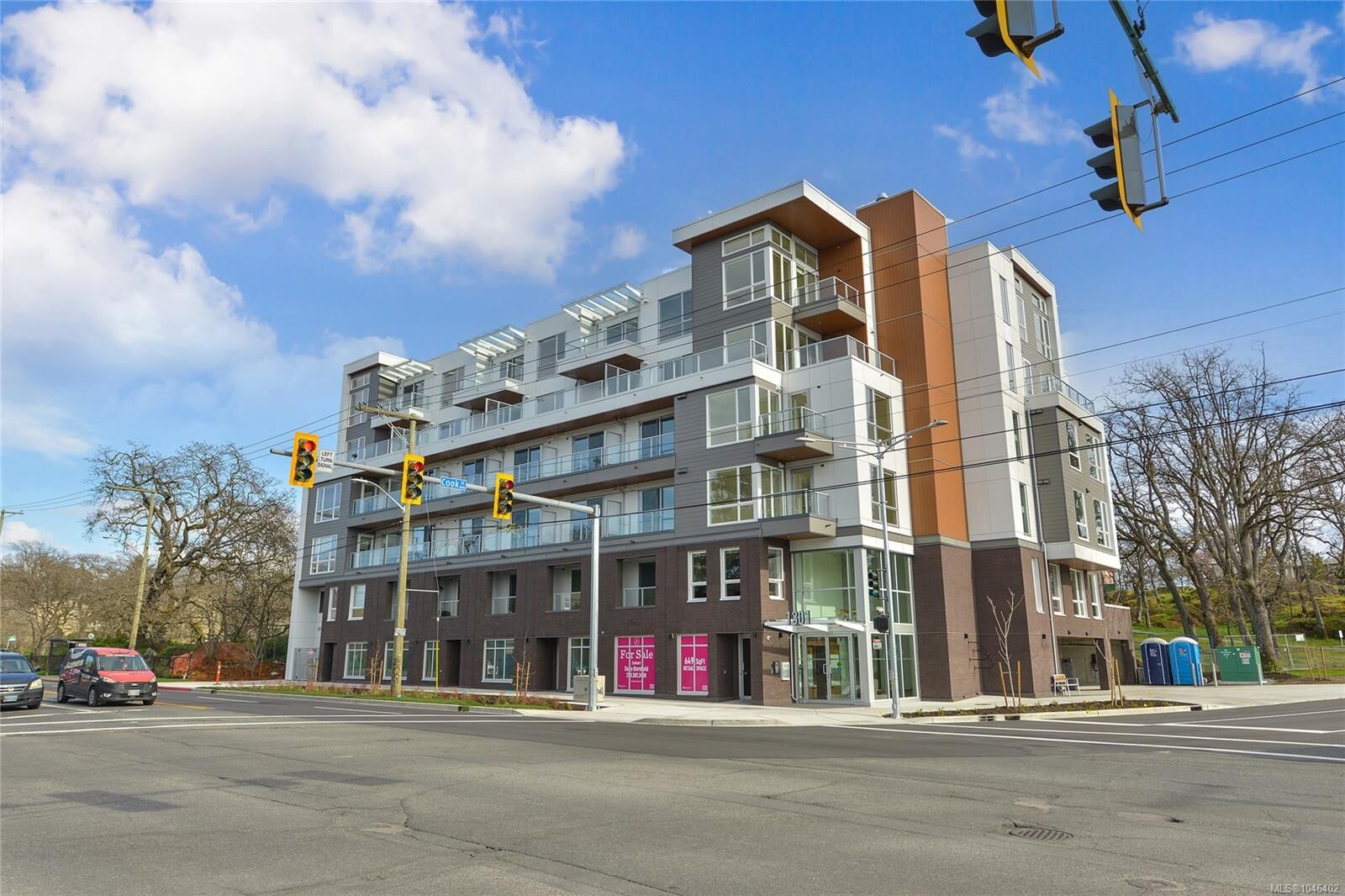 Property Photo:  1301 Hillside Ave #201  BC V8T 2B3 