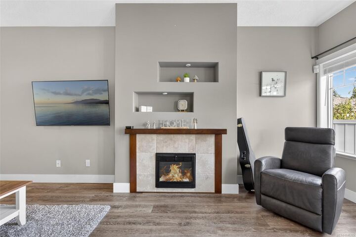 Property Photo: 930 Braidwood Rd #413 BC V9N 3R9