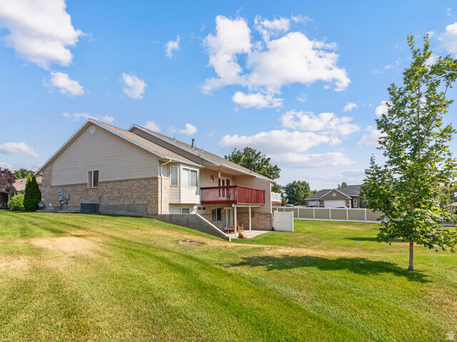 Property Photo:  672 E 900 S  UT 84062 