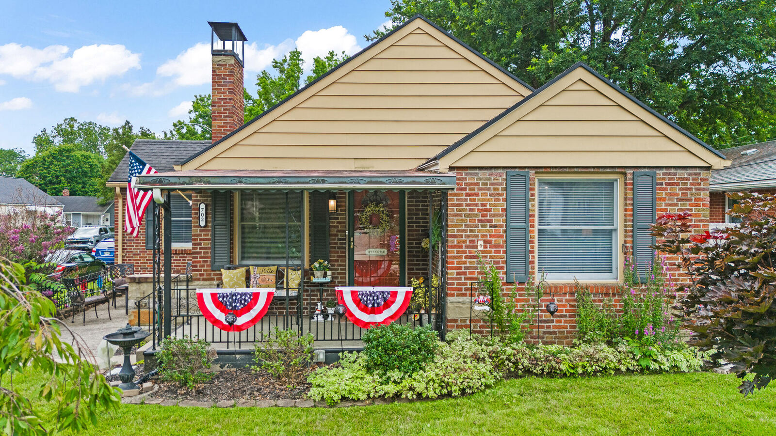 Property Photo:  702 W Market Street  OH 45373 