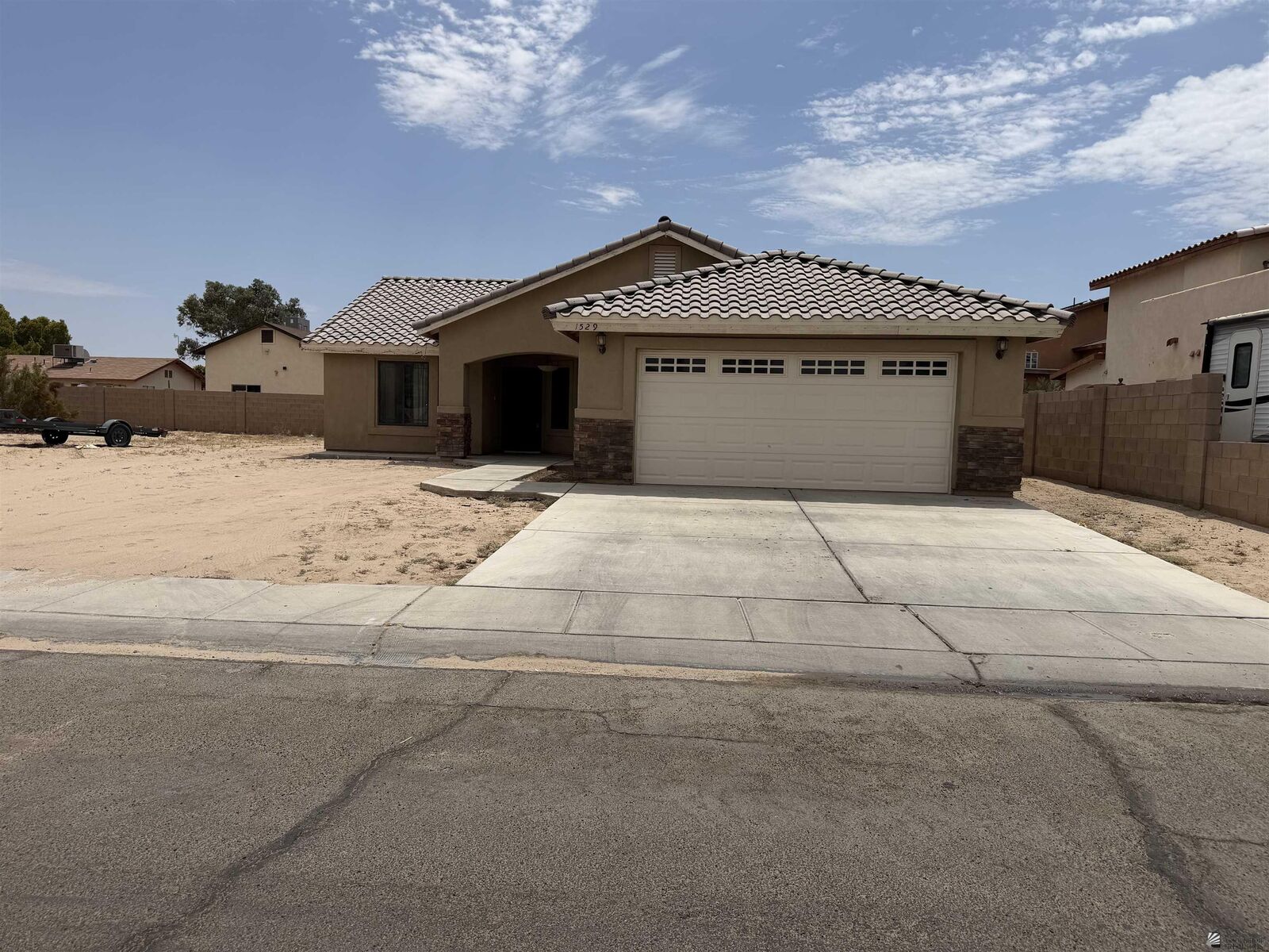 Property Photo:  1529 E Washington Ln  AZ 85336 