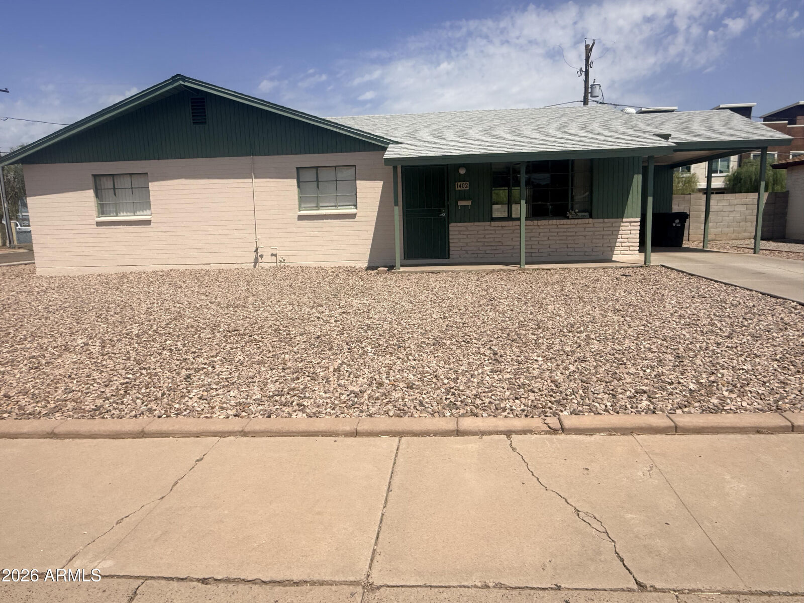 Property Photo:  1402 E Orange Street  AZ 85281 