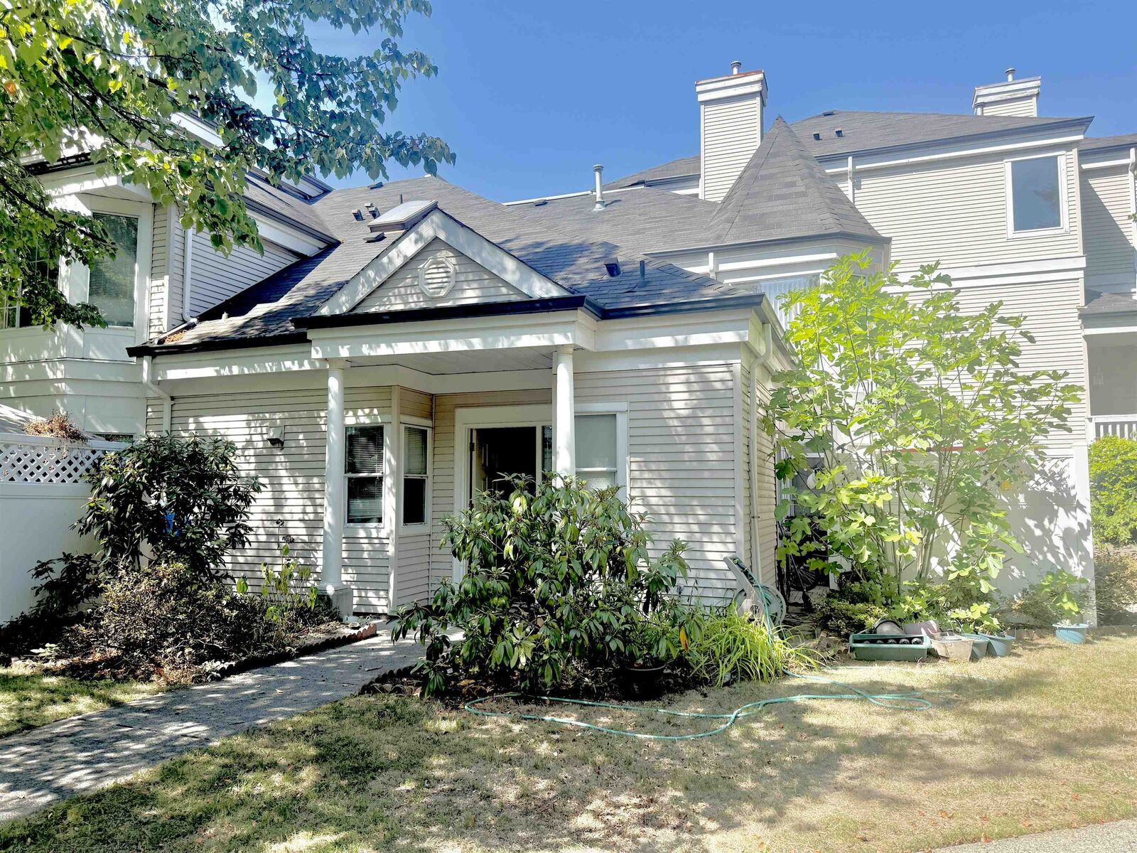Property Photo: 12500 McNeely Drive 57 BC V6V 2S4