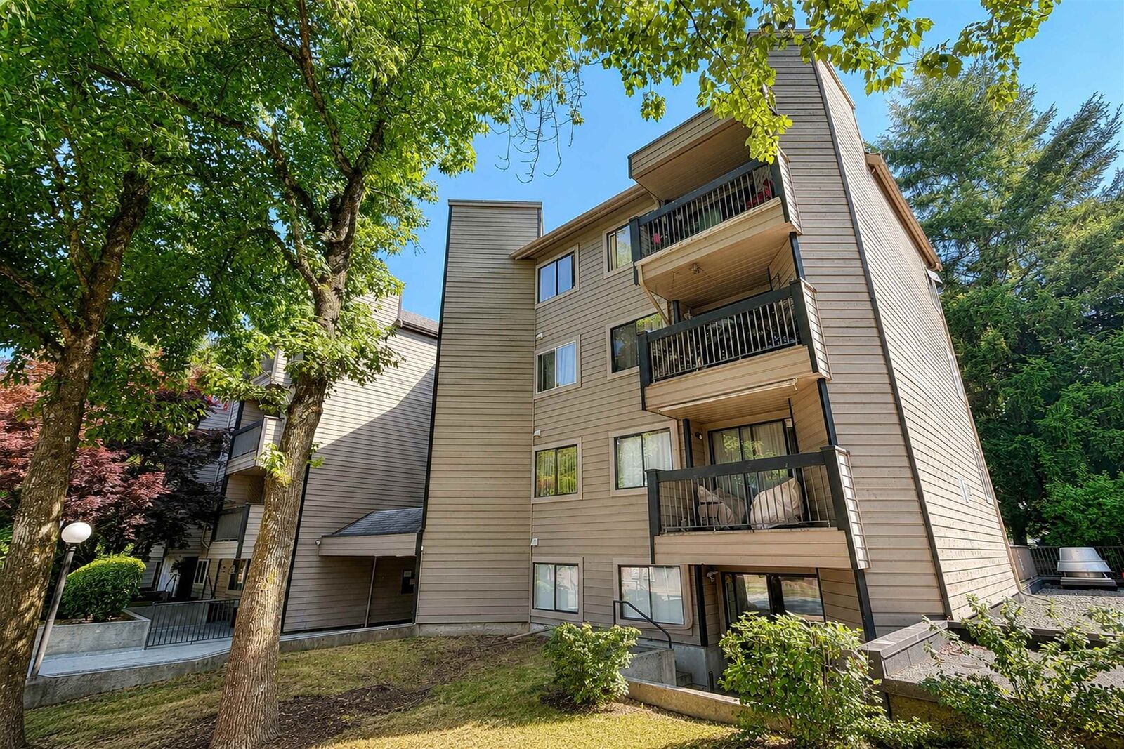 Property Photo: 10560 154 Street 306 BC V3R 8A3
