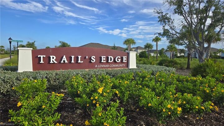 Property Photo:  17709 Woodland Ct  FL 33982 
