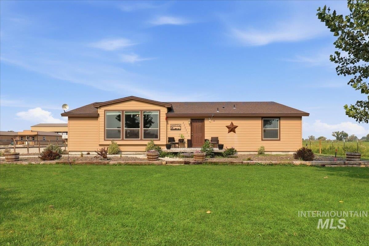 Property Photo:  23095 Centerpoint Rd  ID 83607 