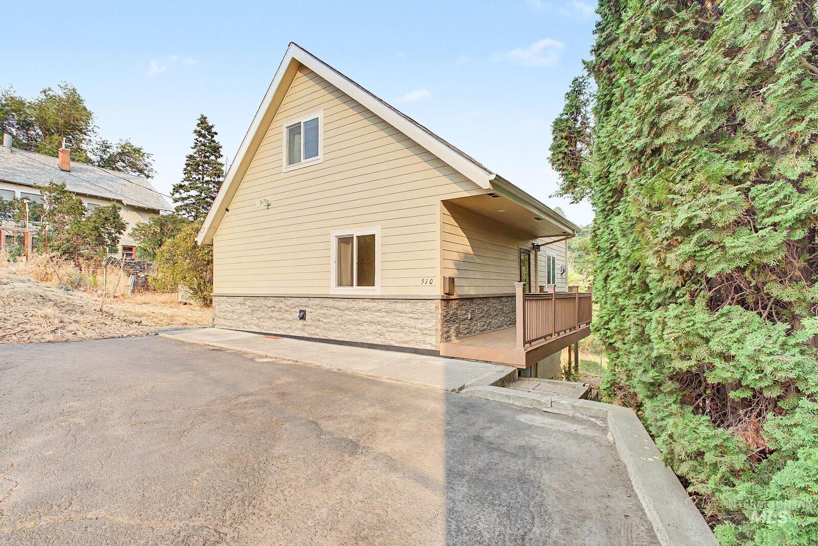 Property Photo: 510 NW State Street WA 99163