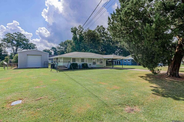 Property Photo: 308 Bunn St LA 70346