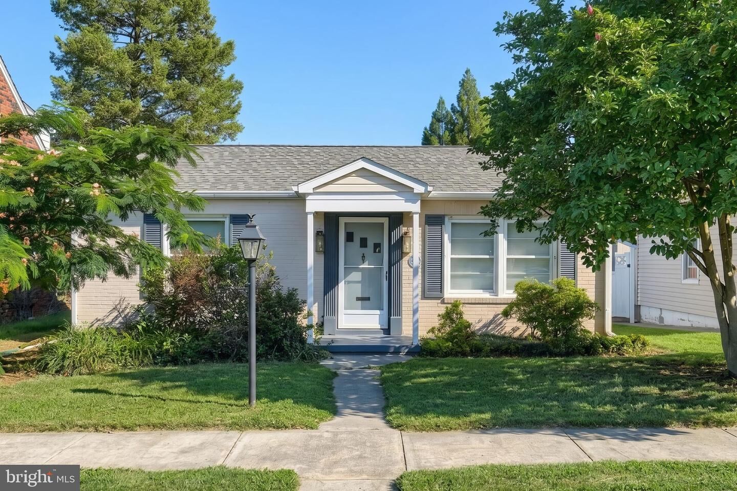 Property Photo:  209 Penn Street  PA 17331 
