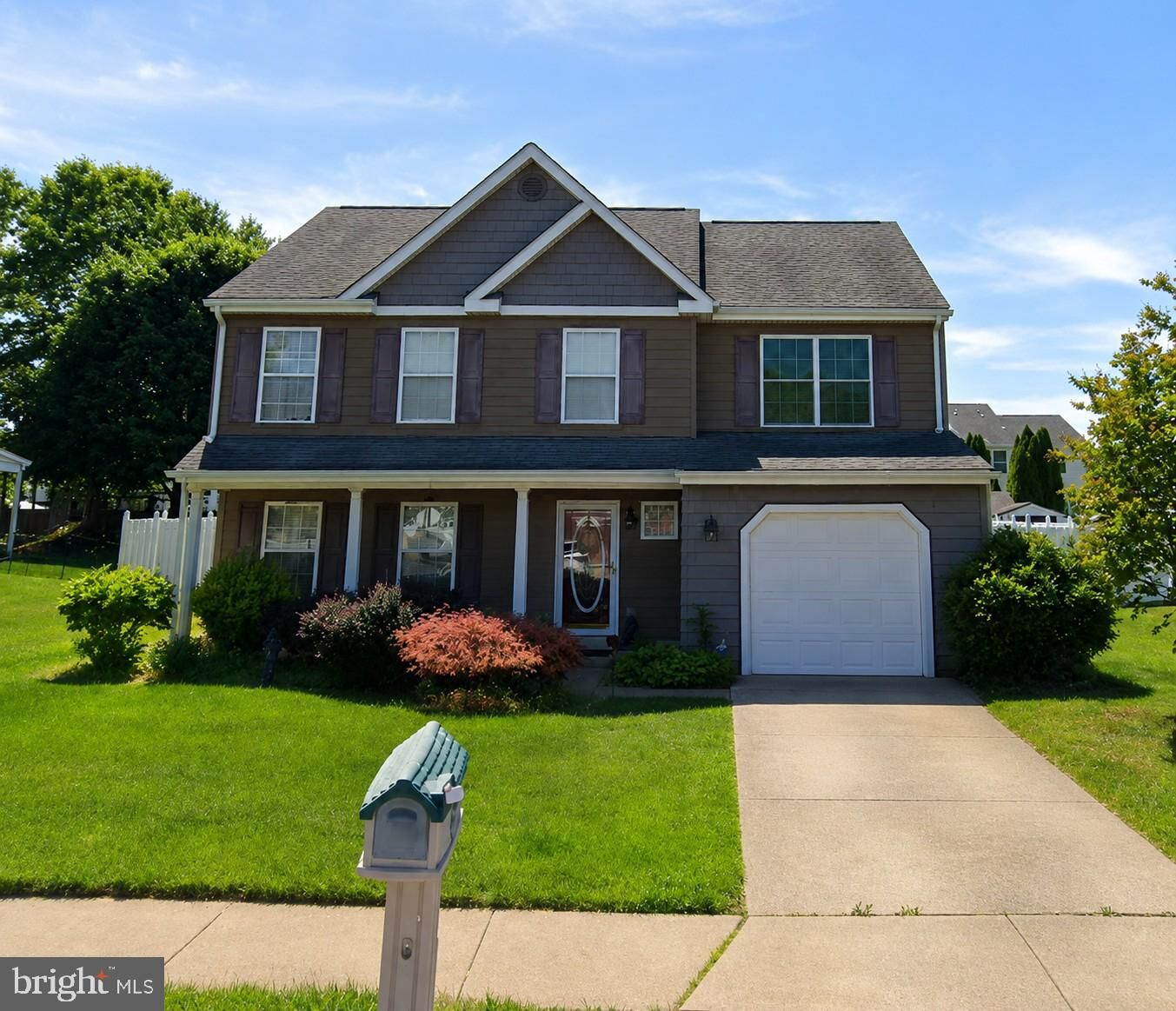 Property Photo:  4 Lindsay Court  DE 19709 
