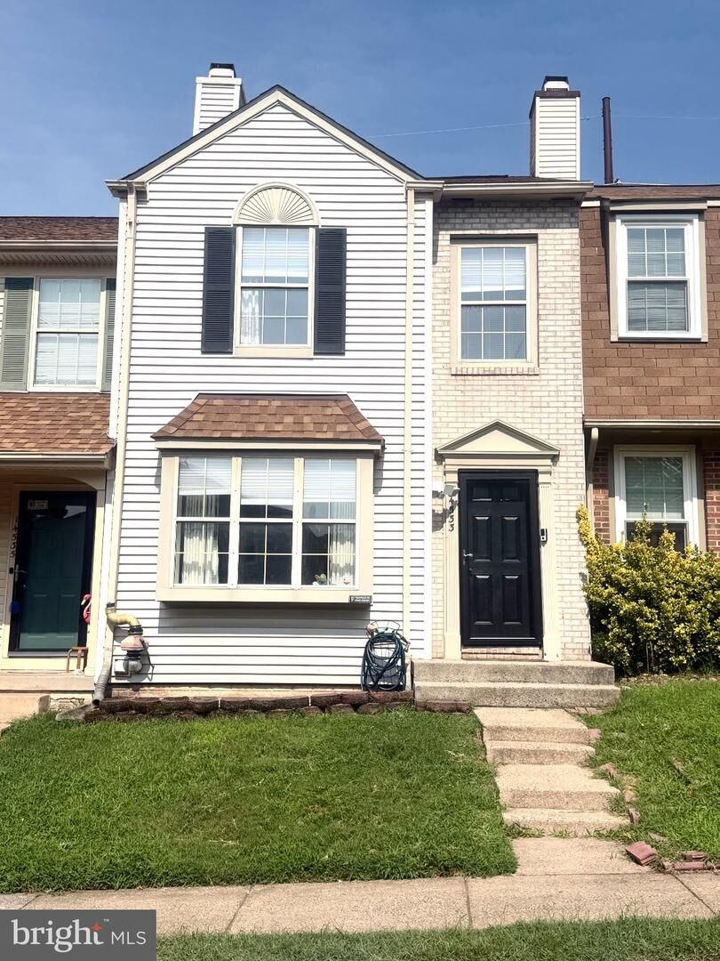 Property Photo:  14533 Ravenscar Court  VA 20121 