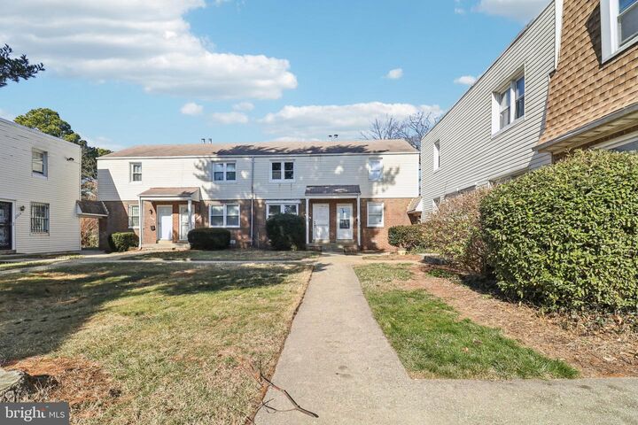 Property Photo:  2834 Iverson Street 101  MD 20748 