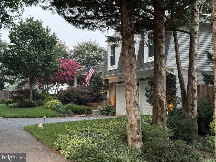 Property Photo:  13459 Stream Valley Drive  VA 20151 