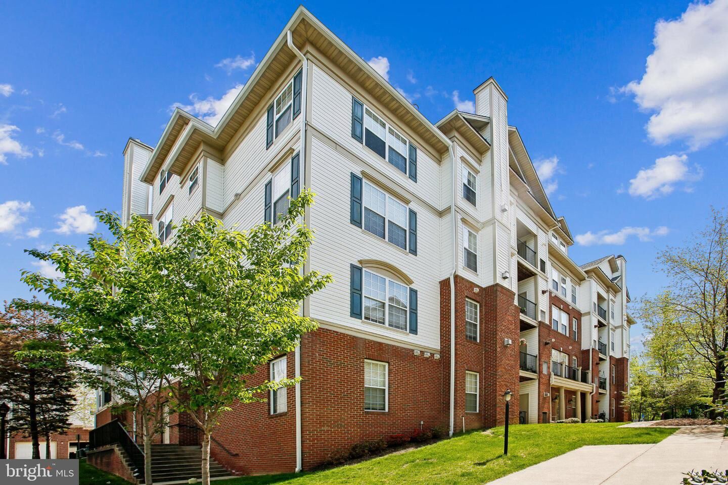 Property Photo: 11506 Sperrin Circle 405 VA 22030